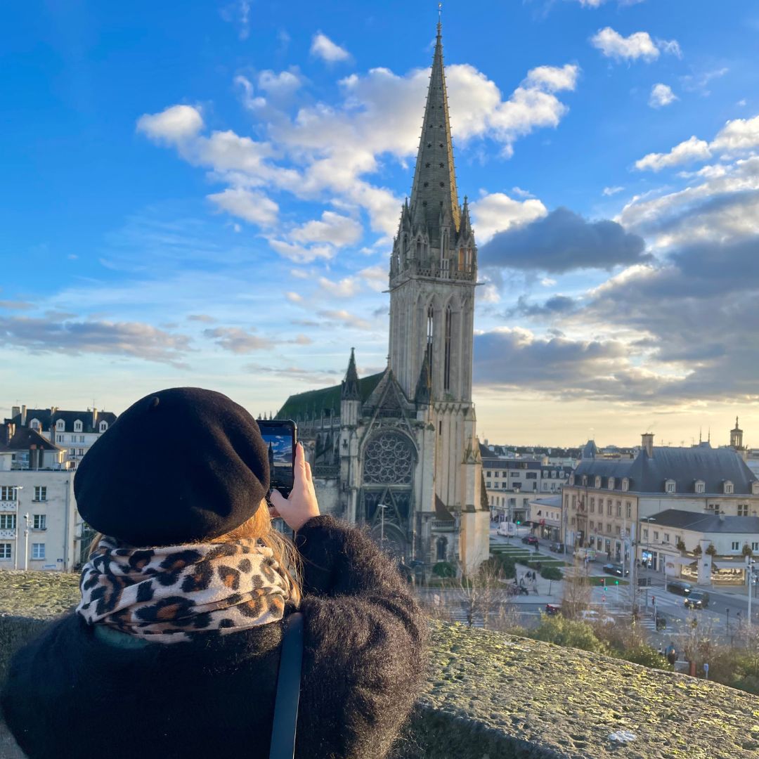 Private guided tour of Caen Castle - 1h30
