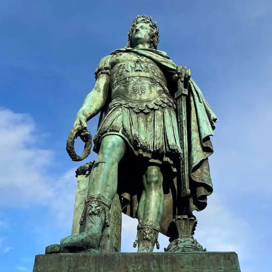 Place-Saint-Sauveur-à-Caen-l-âme-historique-de-la-ville Caen Visite