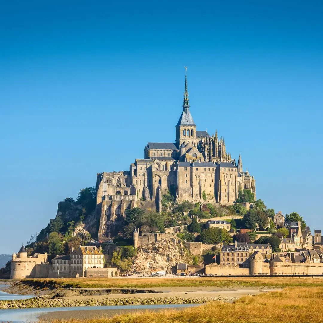 Mont-Saint-Michel-guide-complet-pour-visiter-le-joyau-de-Normandie Caen Visite