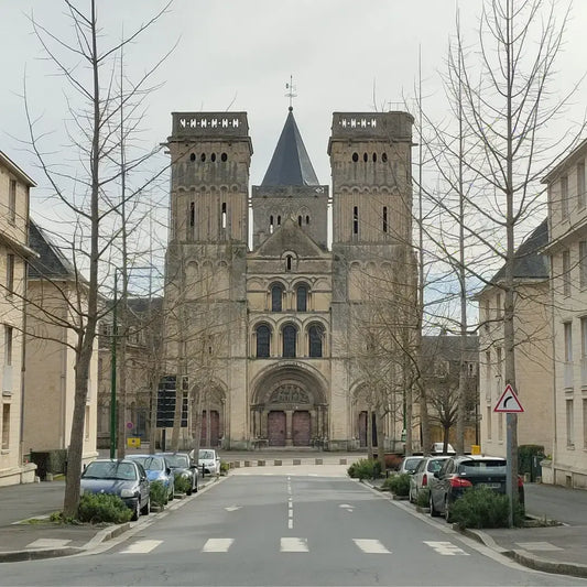 L-Abbaye-aux-Dames-histoire-secrets-et-incontournables-de-ce-joyau-de-Caen Caen Visite