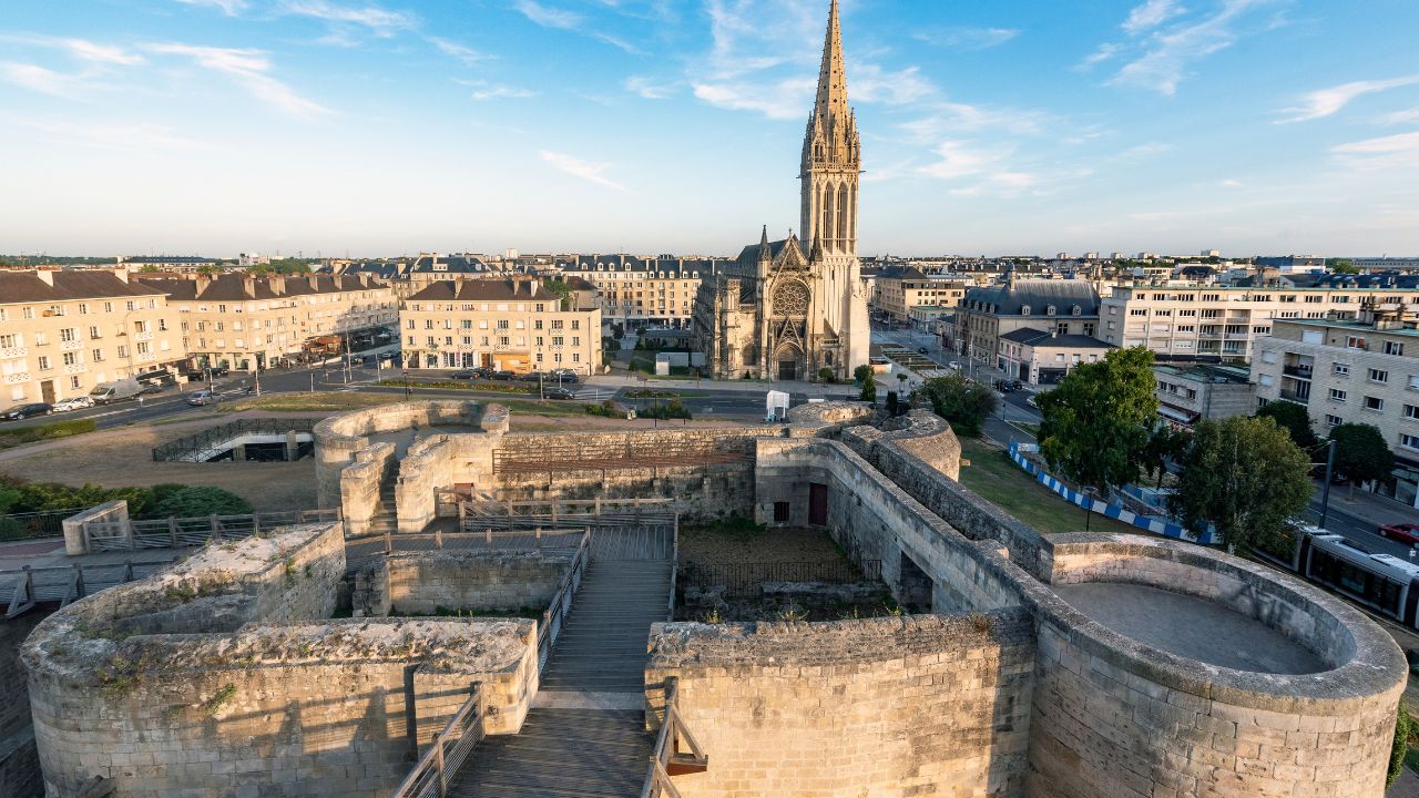 Visite guidée privée complète 2H - Entre histoire & secrets !